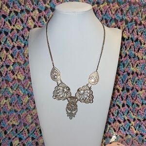 Filigree Statement Necklace in Silver